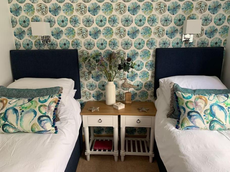 Crabshell Quay Waterfront Living In Kingsbridge Apartment Kingsbridge  Ngoại thất bức ảnh