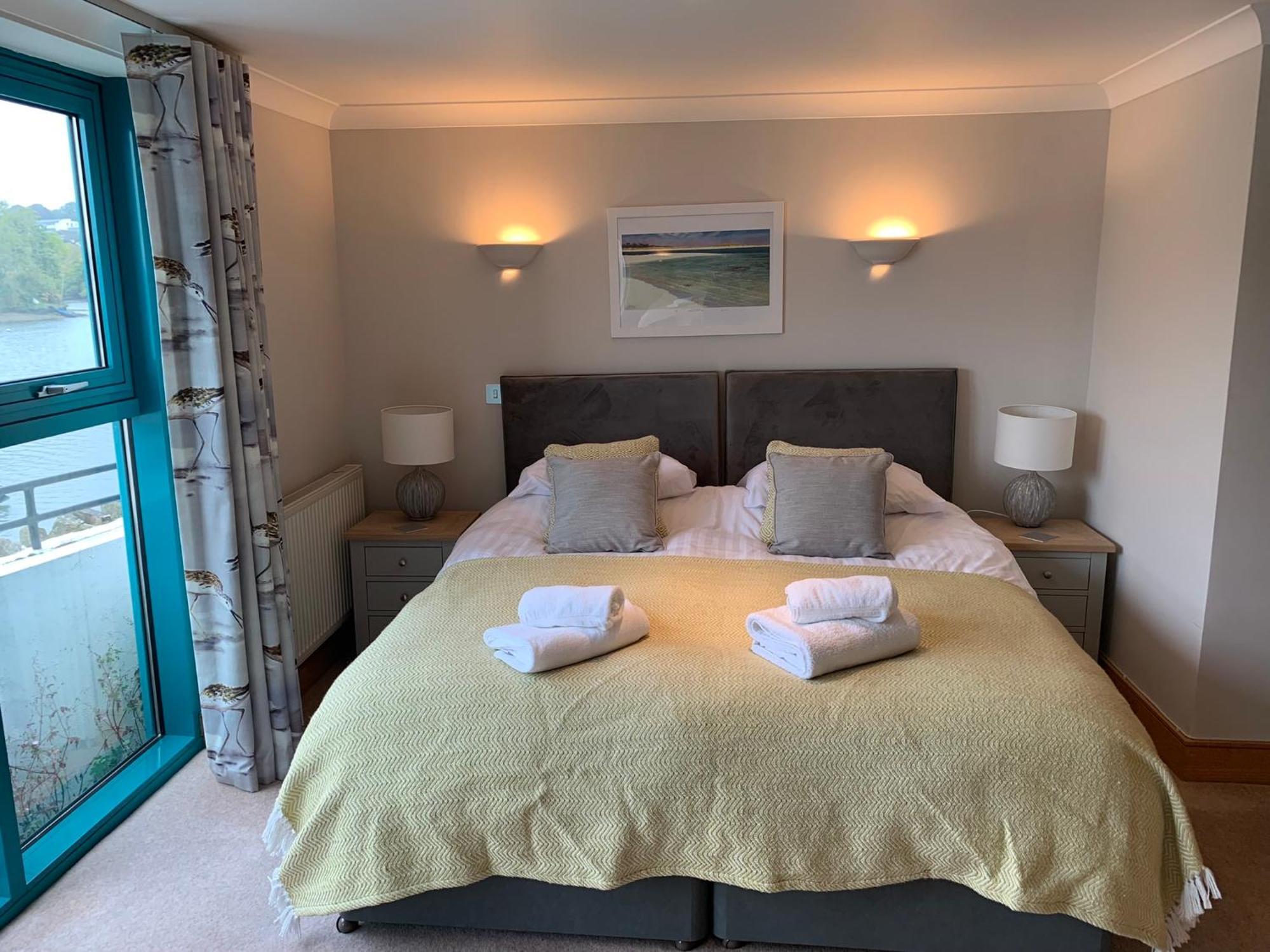 Crabshell Quay Waterfront Living In Kingsbridge Apartment Kingsbridge  Ngoại thất bức ảnh